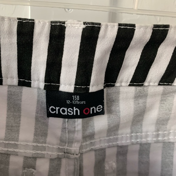 Crash one - Picture 5 of 8